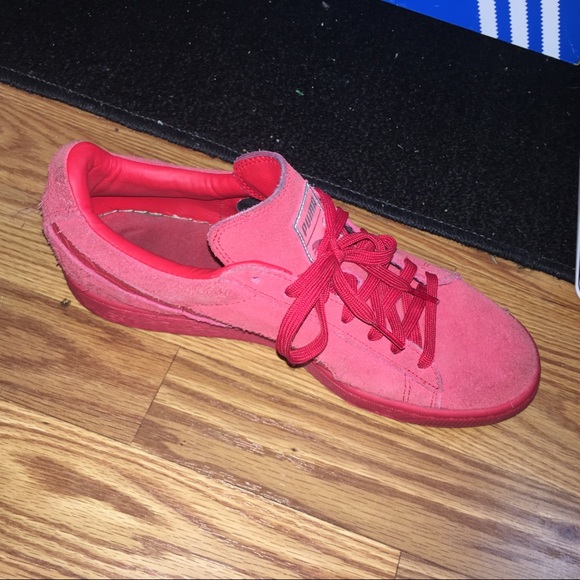 Red suede pumas - Picture 3 of 6